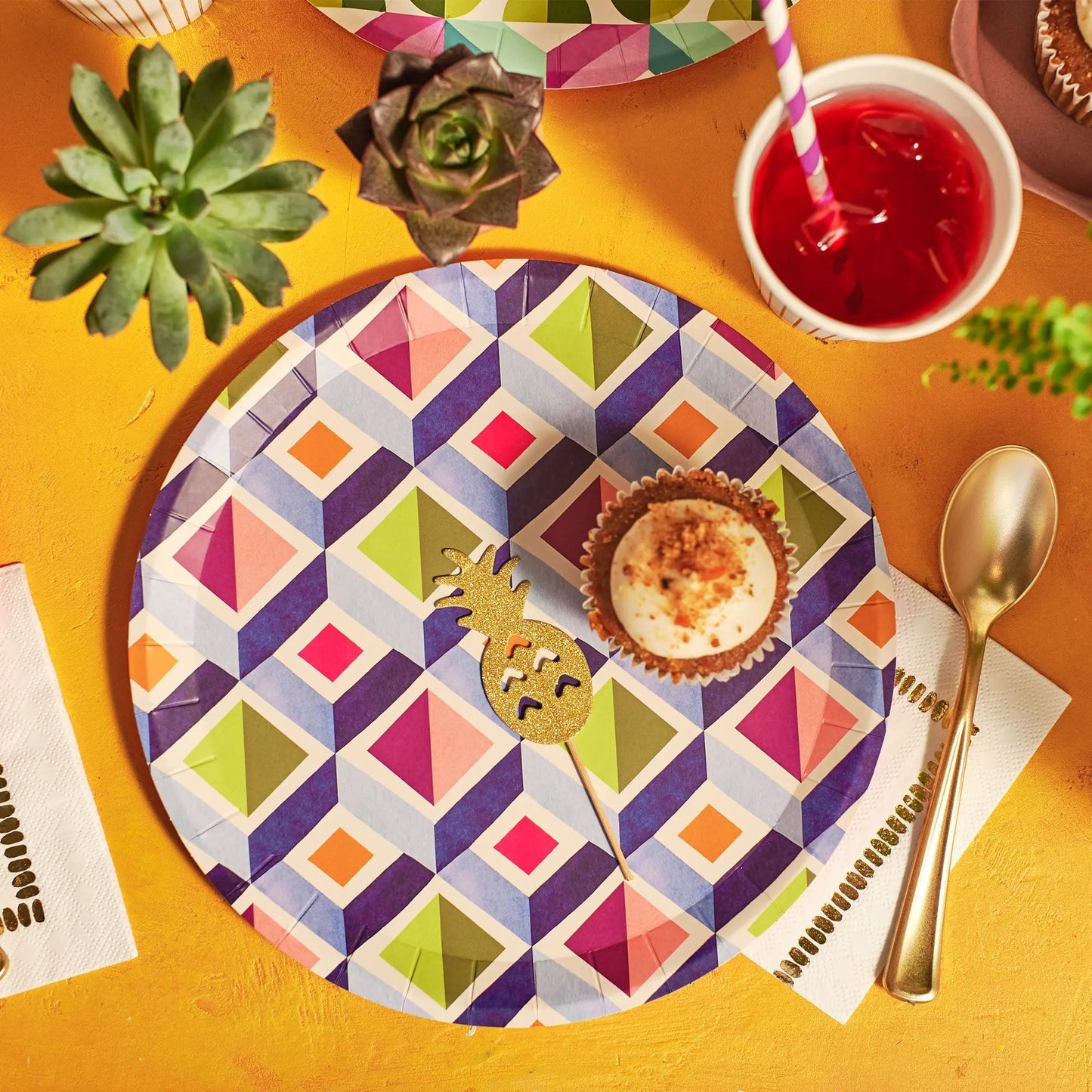 Color me Crazy Large Plates (10 per pack) Coterie