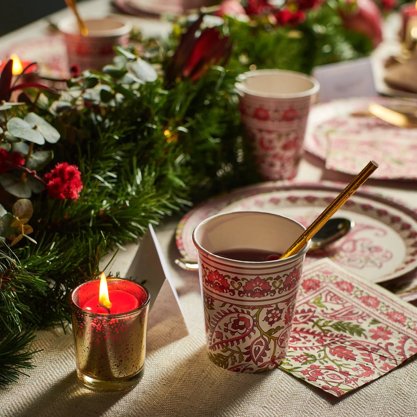 Festive Paisley Cups (10 per pack) Coterie