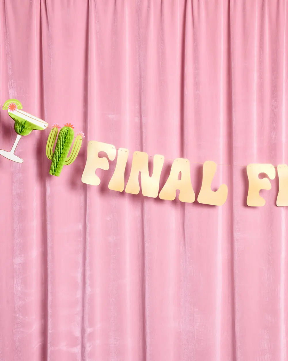 Final Fiesta Banner - 3D paper banner xo, Fetti