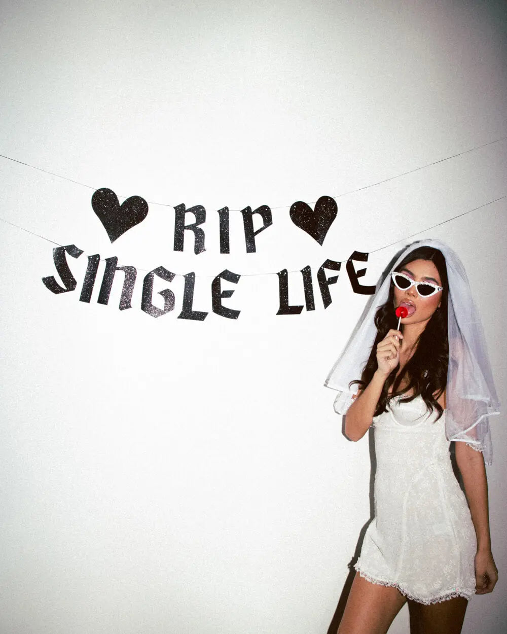 RIP Single Life Banner - black glitter banner xo, Fetti