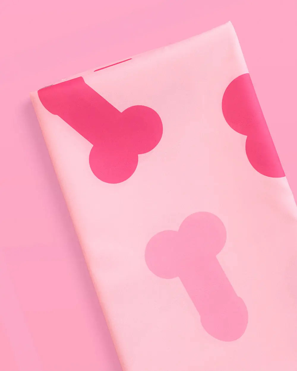 Same Tablecloth Forever - washable table cover xo, Fetti