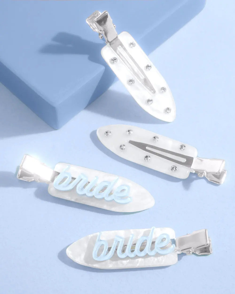 Something Blue Clips - 4 white acrylic clips xo, Fetti