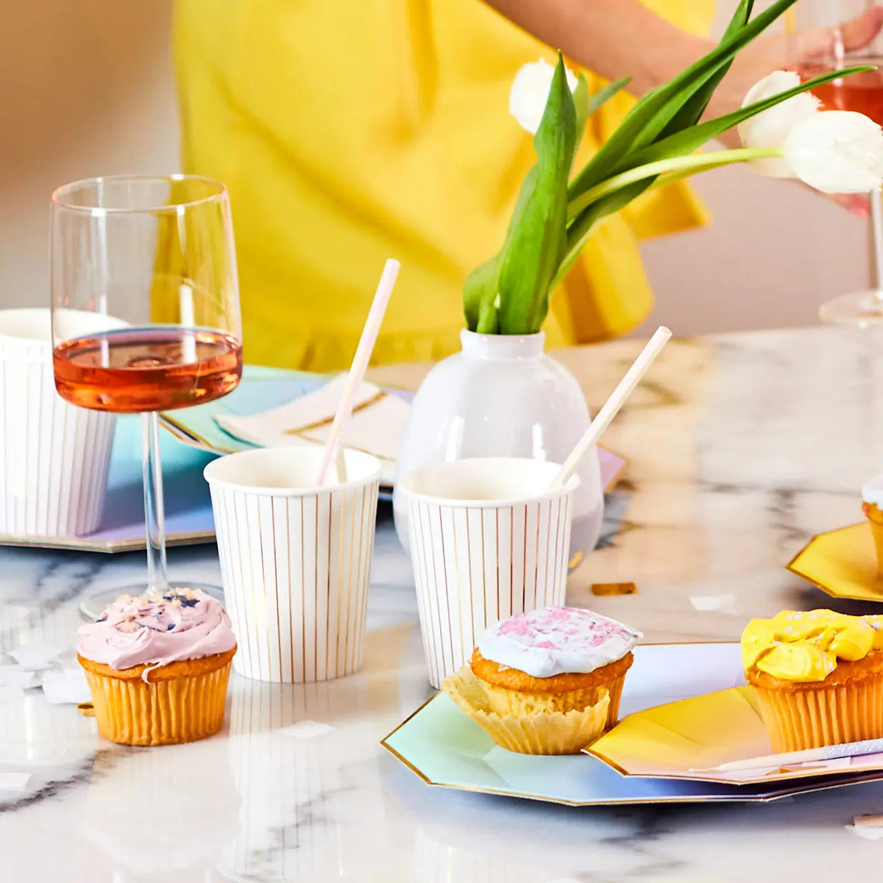 White Pinstripe Cups (10 per pack) Coterie