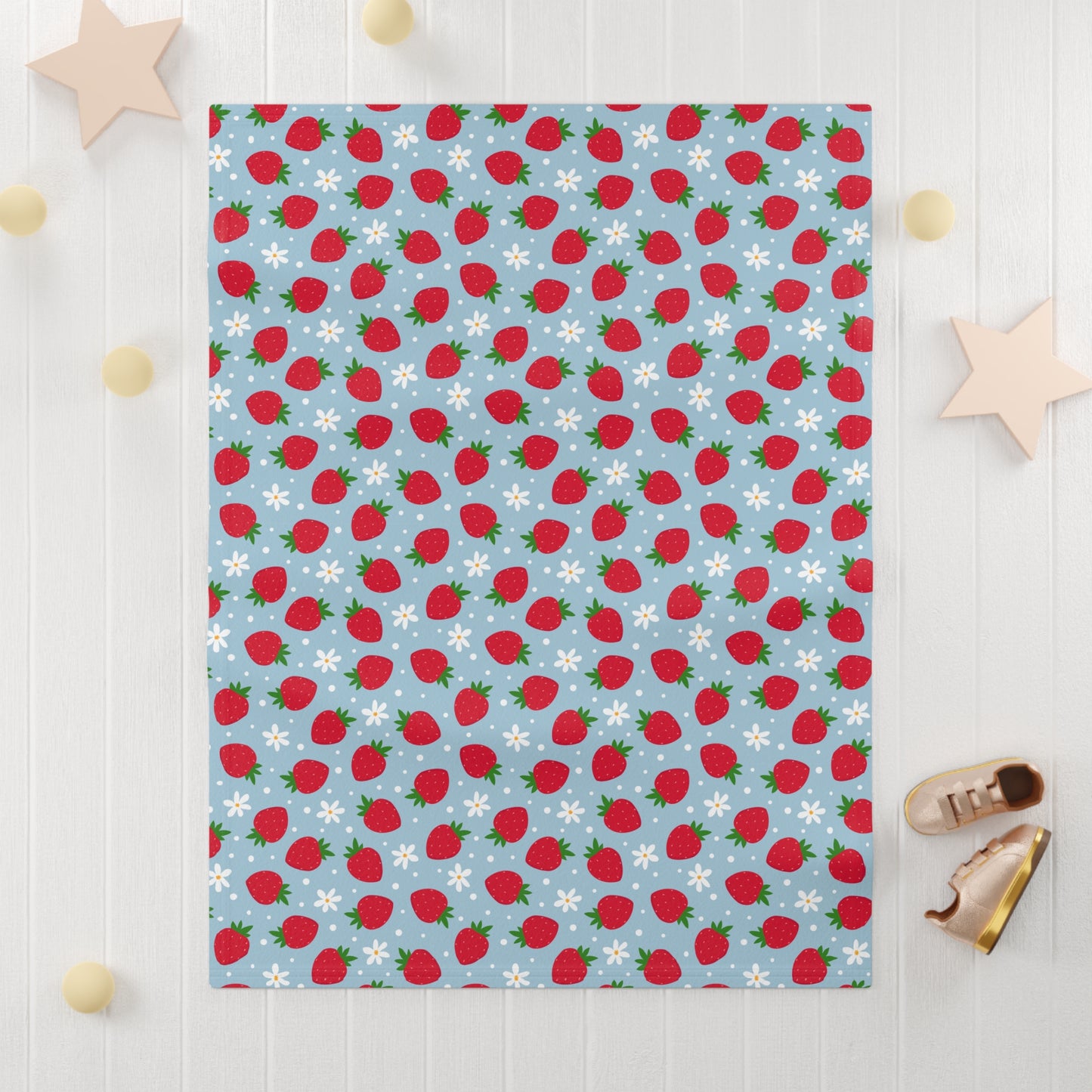 Berry Sweet Daisy Soft Fleece Baby Blanket