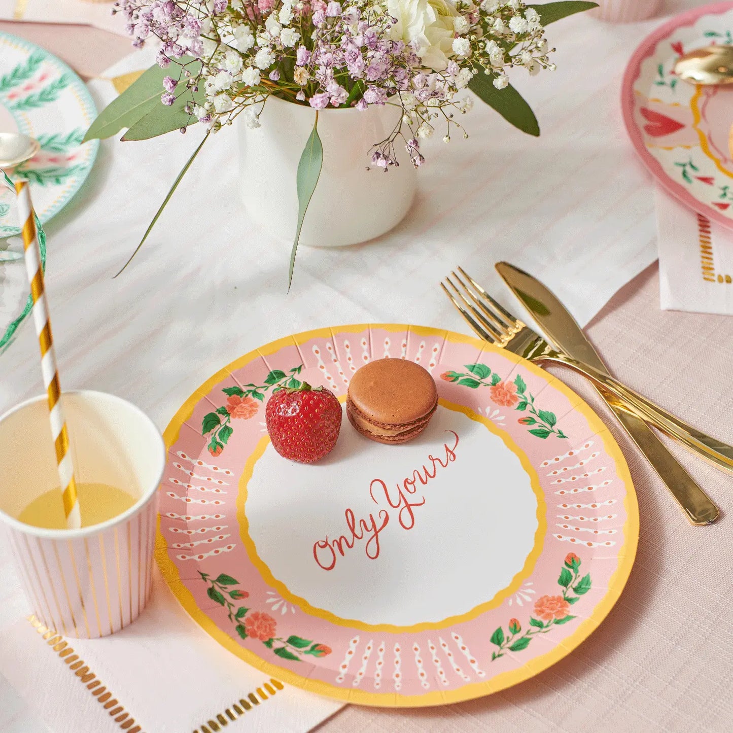 All You Need is Love Large Plates (10 per pack) Coterie