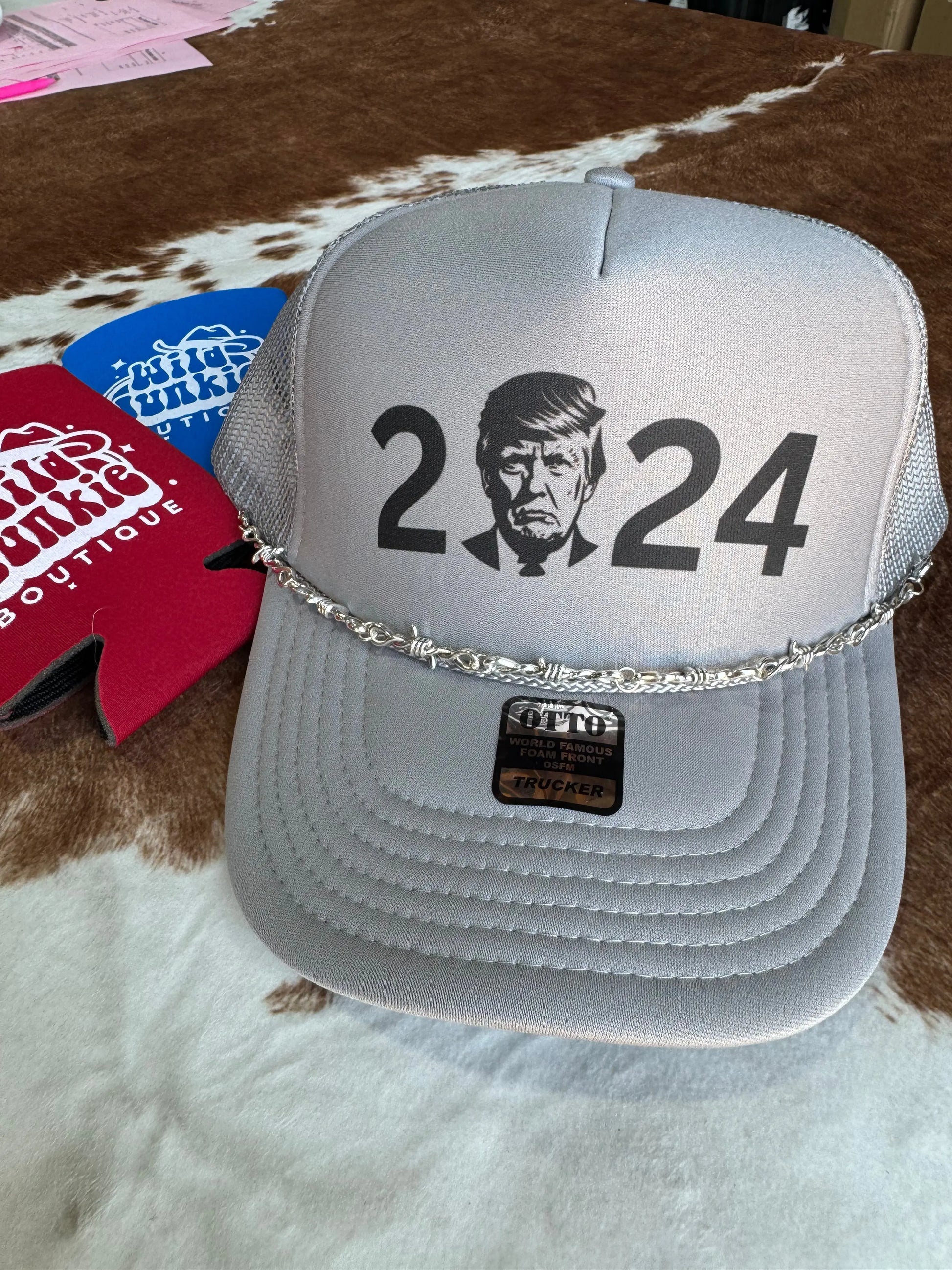 Barbed Wire Hat Chain Wild Junkie
