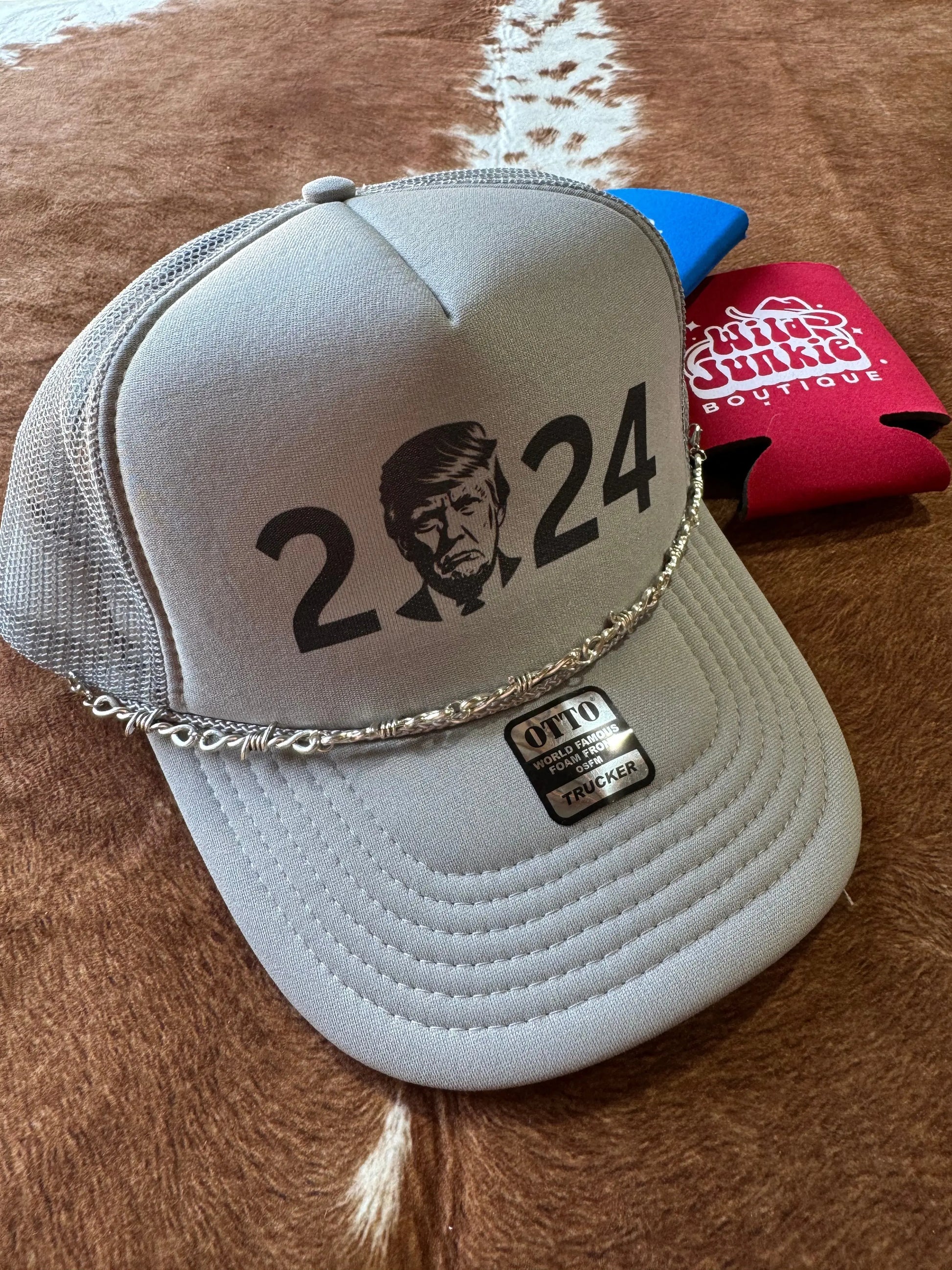 Barbed Wire Hat Chain Wild Junkie