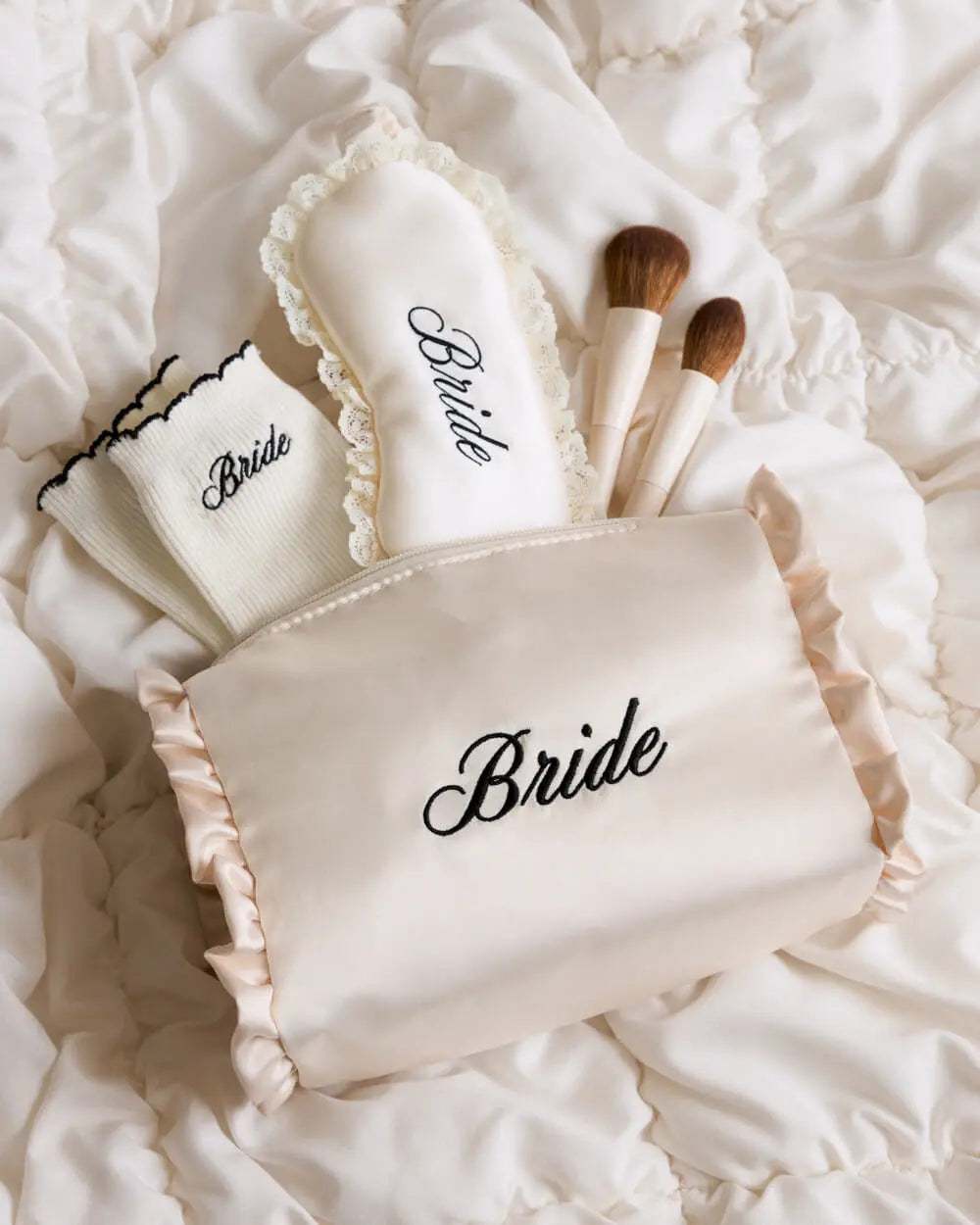 Bride Beauty Trio - bag, eye mask + socks xo, Fetti