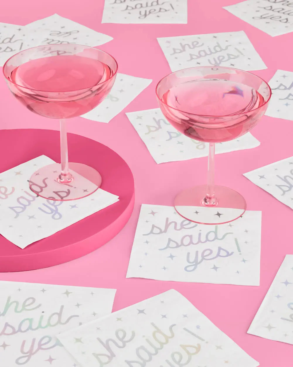 Engaged Era Napkins - 25 foil napkins xo, Fetti