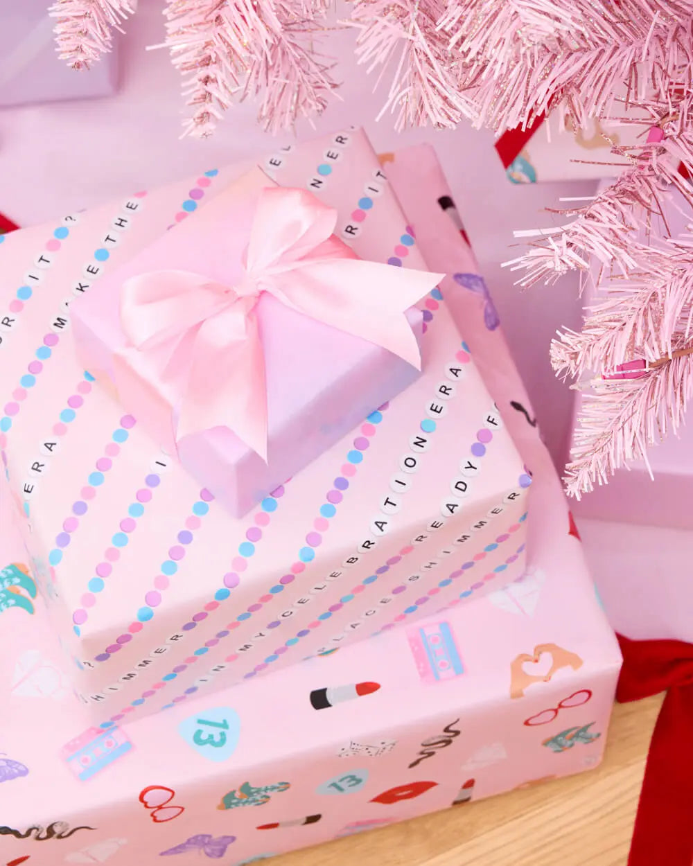 Gifting Era Wrapping Paper - 12 sheets + 16 tags xo, Fetti