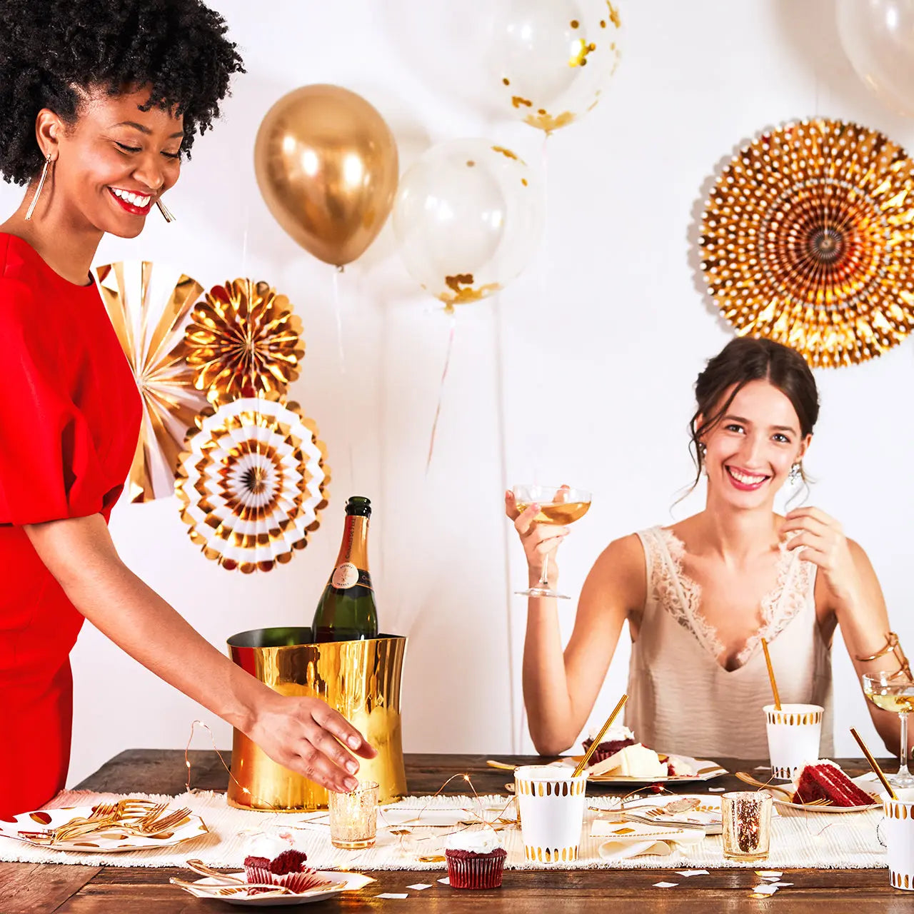 Gold Party Fans Coterie