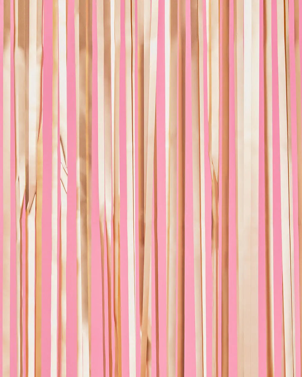 Golden Curtain - gold foil curtain xo, Fetti