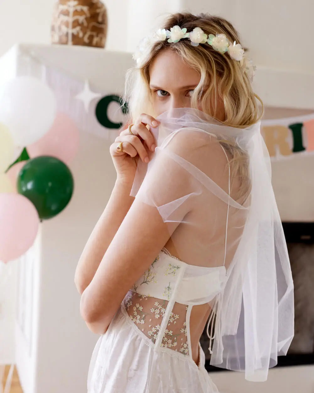 Iridescent Veil - flower crown veil xo, Fetti