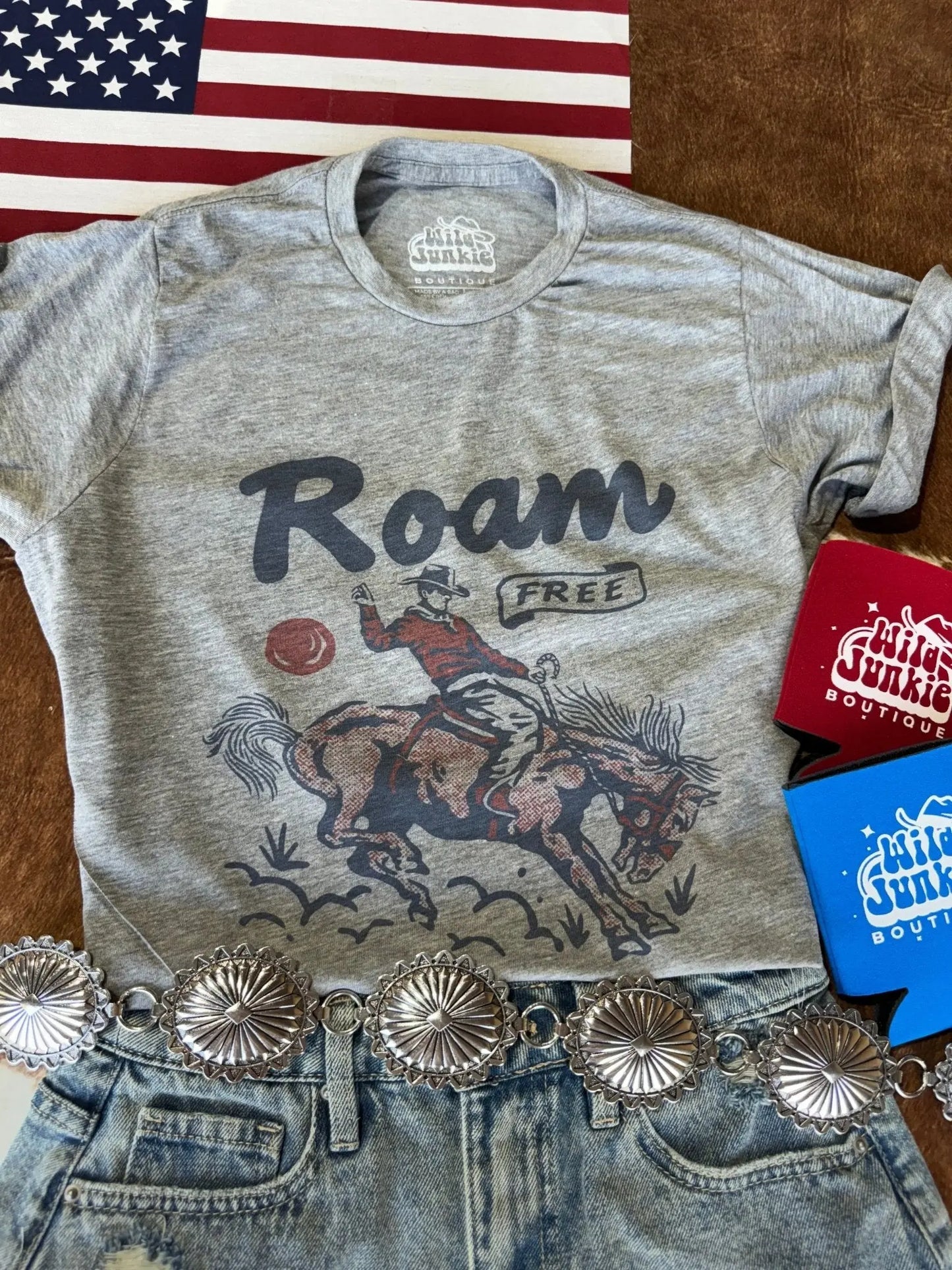 Roam Free Graphic Tee Wild Junkie
