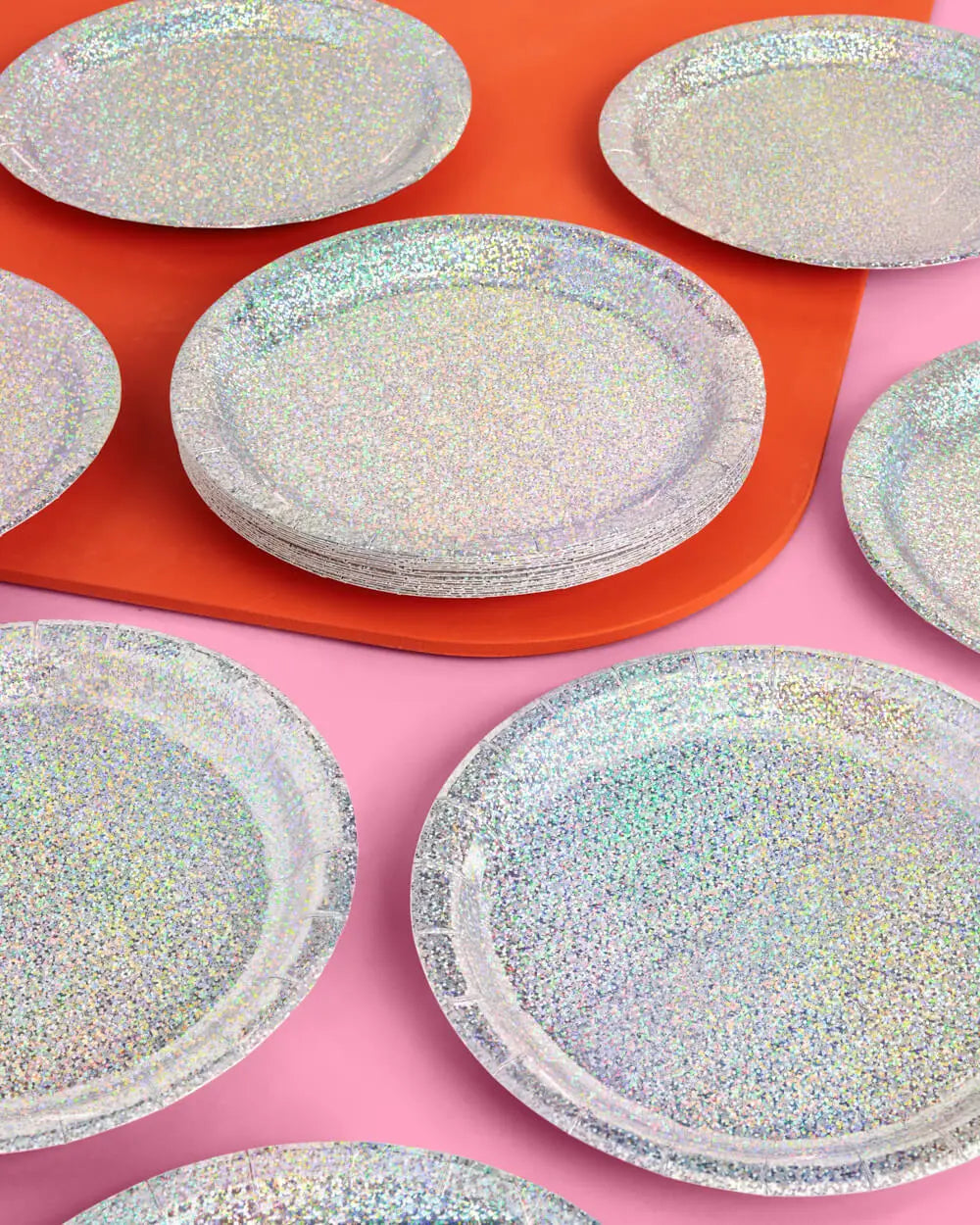 Shimmer Plates - 25 paper plates xo, Fetti