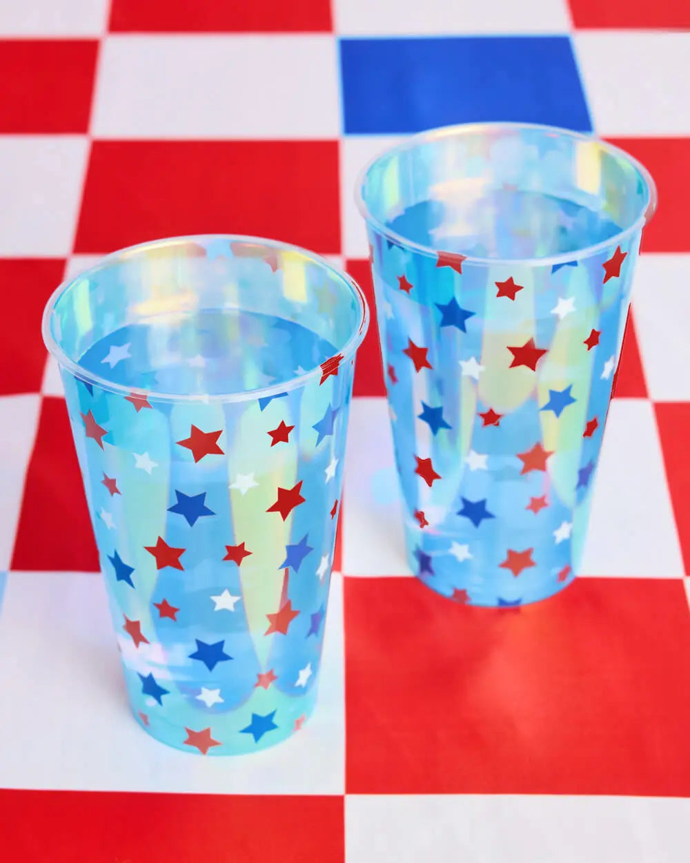 Stars & Stripes Cups - 16 iridescent 16 oz cups xo, Fetti