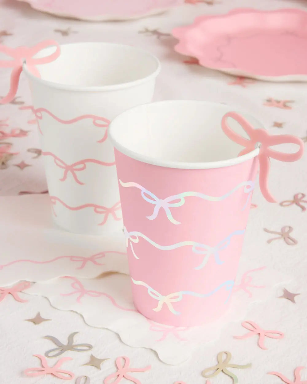 Tying the Knot Cups - 24 paper 14 oz cups xo, Fetti